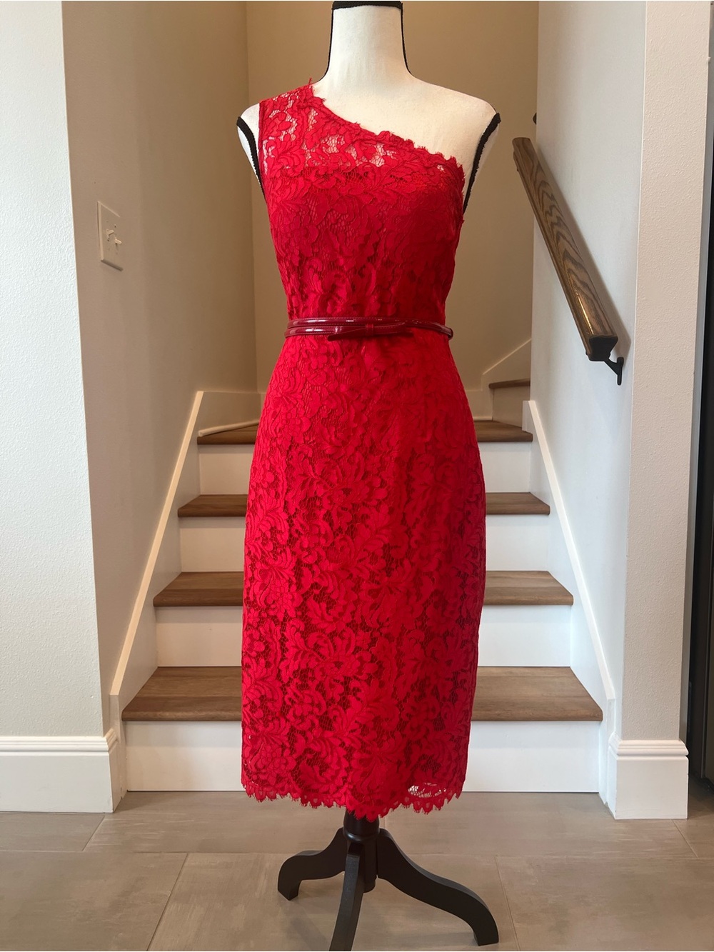 Red One-Shoulder Lace Sheath Dress